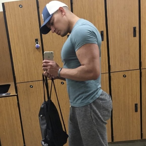 Meet your Posher, Gio - Picture 12 of 15